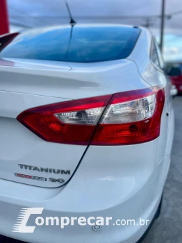 FOCUS 2.0 Titanium Fastback 16V