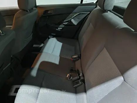 VECTRA 2.0 MPFI Expression 8V