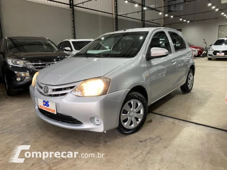 Toyota ETIOS HATCH - 1.3 X 16V 4P MANUAL 4 portas