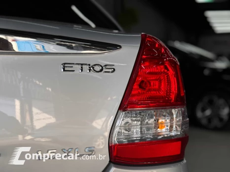 ETIOS 1.5 XLS Sedan 16V