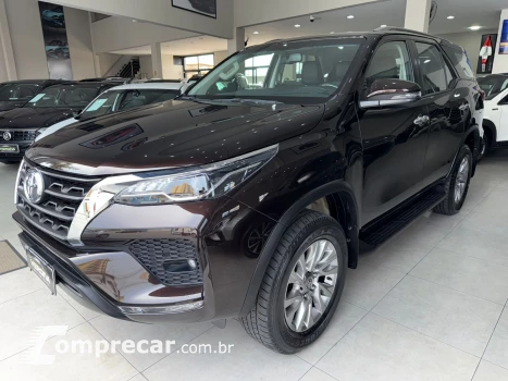 Toyota Hilux SW4 SRV 2.7 4 portas