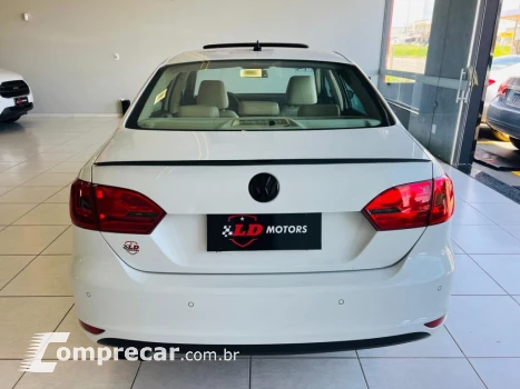 JETTA 2.0 COMFORTLINE FLEX 4P TIPTRONIC