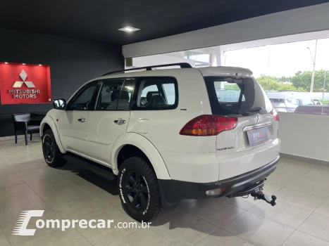 PAJERO DAKAR 3.5 HPE 7 Lugares 4X4 V6 24V