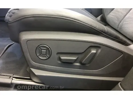 Q8 E-TRON 55 ELÉTRICO PERFORMANCE BLACK QUATTRO