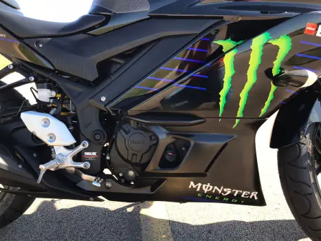 YZF R3 MONSTER