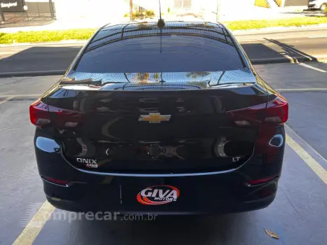 ONIX SEDAN Plus LT 1.0 12V TB Flex Mec.