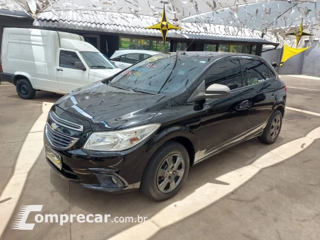 CHEVROLET Onix LT 1.0 4 portas