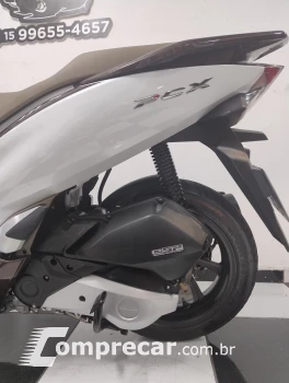 PCX 150 DLX