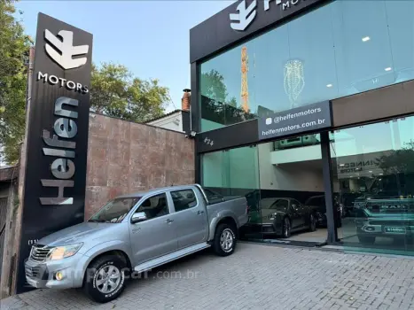 Toyota HILUX 2.7 SR 4X2 CD 16V 4 portas