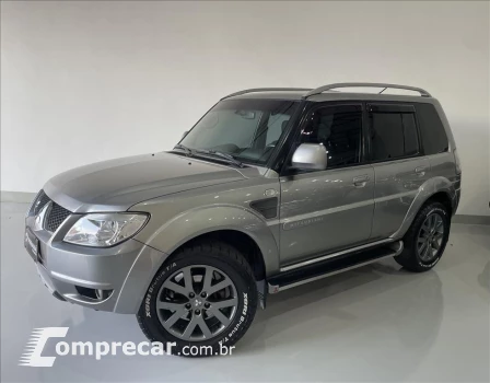 PAJERO TR4 2.0 4X2 16V 140CV FLEX 4P AUTOMÁTICO