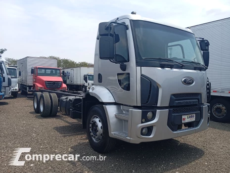 Ford Cargo 2423