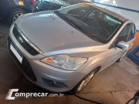 FORD Focus 2.0 Glx Sedan 16V Flex 4P Manual 4 portas