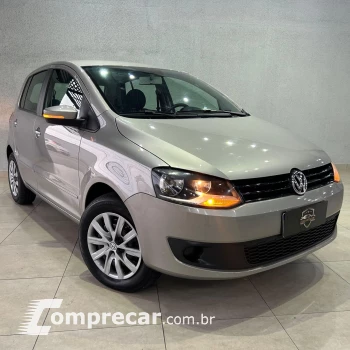 Volkswagen Fox 1.0 Mi Total Flex 8V 5p 4 portas