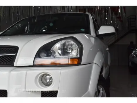 TUCSON - 2.0 MPFI GLS 16V 143CV 2WD 4P AUTOMÁTICO