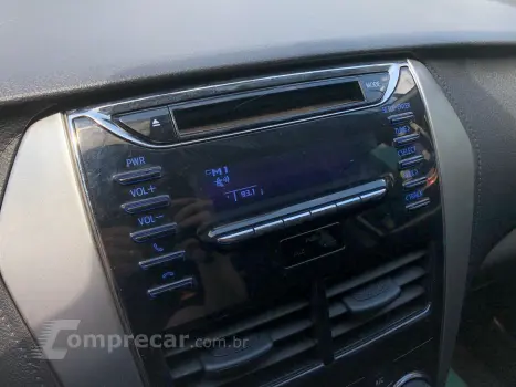 Yaris 1.5 16V Flex Sedan Xl Manual