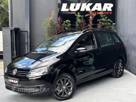 Volkswagen SPACEFOX 1.6 MI Trend 8V 4 portas