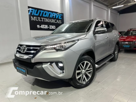 Hilux SW4 2.8 4P SRX 4X4 7 LUGARES TURBO DIESEL AUTOMÁTICO