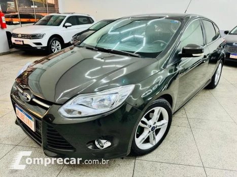 FORD FOCUS SE AT 2.0 H 4 portas