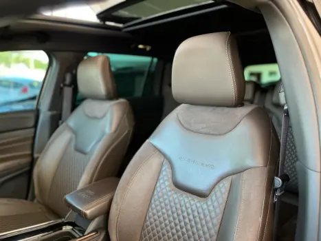 COMMANDER 1.3 T270 TURBO FLEX OVERLAND AT6