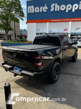 RAM 5.7 1500 Hemi 4X4 CD V8