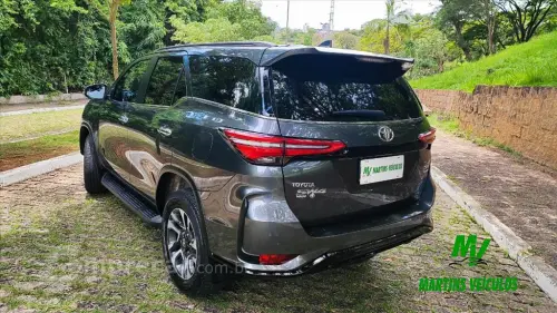 HILUX SW4 2.8 D-4d Turbo Diamond 7L 4X4