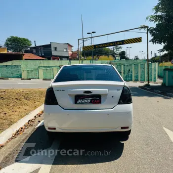 FIESTA 1.6 MPI Class Sedan 8V