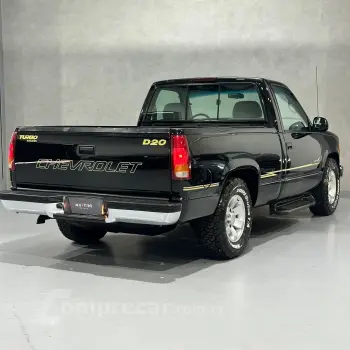 Silverado DLX 4.2 Diesel