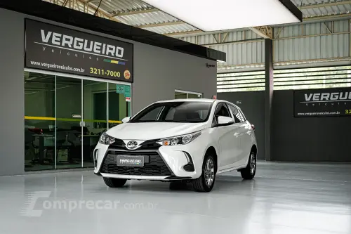 Toyota YARIS 1.5 16V XS Multidrive 4 portas