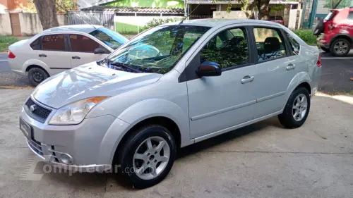 FORD FIESTA 1.0 MPI Sedan 8V 4 portas