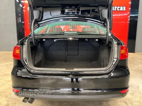 Jetta 2.0 Comfortline Flex 4P Tiptronic