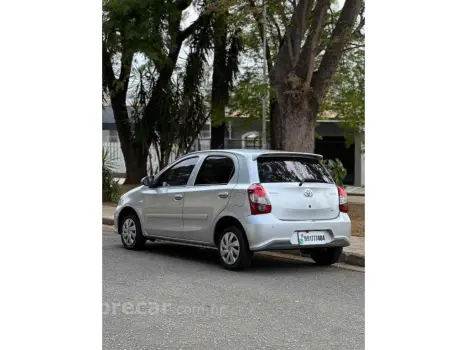 ETIOS 1.3 X 16V FLEX 4P MANUAL