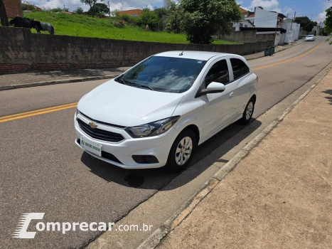 CHEVROLET ONIX 1.0 LT 4 portas