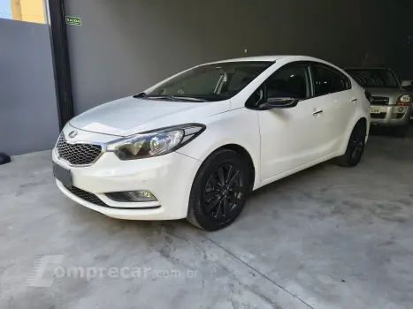 Kia CERATO 1.6 Sedan 16V 4 portas