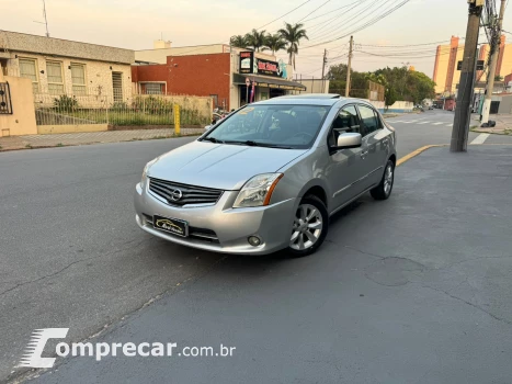 NISSAN SENTRA 2.0 SL 16V 4 portas