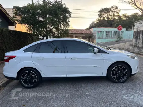 FOCUS 2.0 Titanium Plus 16V