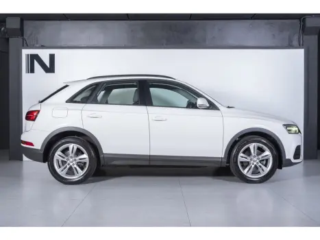 Q3 1.4 TFSI AMBIENTE GASOLINA 4P S TRONIC