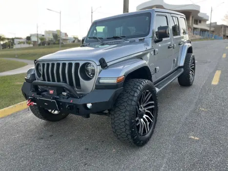 WRANGLER 2.0 TURBO GASOLINA SAHARA 4P 4X4 AT8