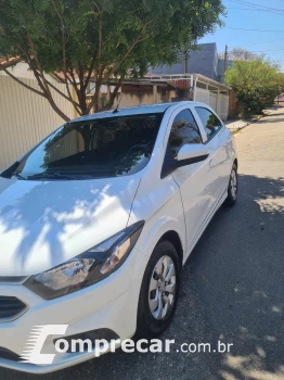 CHEVROLET ONIX 1.0 LT 4 portas