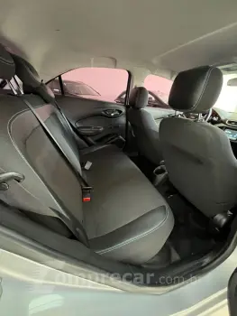 Onix Hatch 1.4 4P FLEX LT AUTOMÁTICO