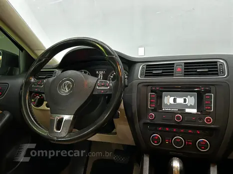 JETTA 2.0 COMFORTLINE FLEX 4P TIPTRONIC