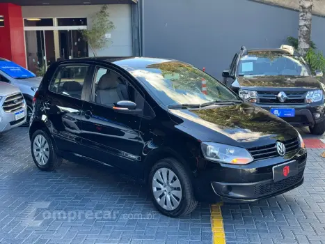 Volkswagen FOX 1.6 MI 8V 4 portas