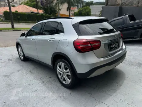 GLA 200 Style 1.6 TB 16V/Flex Aut.