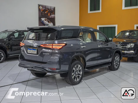 HILUX SW4 2.8 SRX Diamond 4X4 7 Lugares 16V Turbo Intercoole