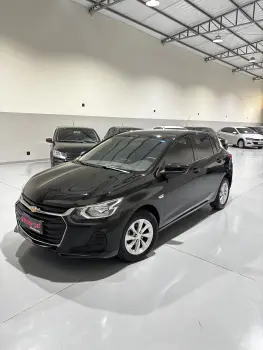 CHEVROLET ONIX 1.0 LT 4 portas
