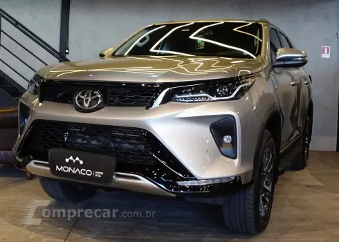 Hilux SW4 2.8 16V 4P SRX PLATINUM 4X4 7 LUGARES TURBO DIESEL