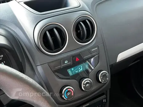 MONTANA 1.4 MPFI LS CS 8V FLEX 2P MANUAL