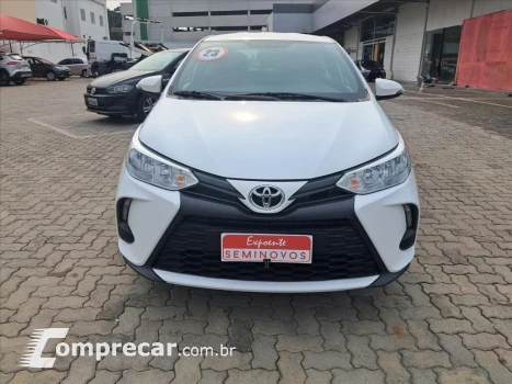 Toyota YARIS 1.5 16V FLEX XL MULTIDRIVE 4 portas