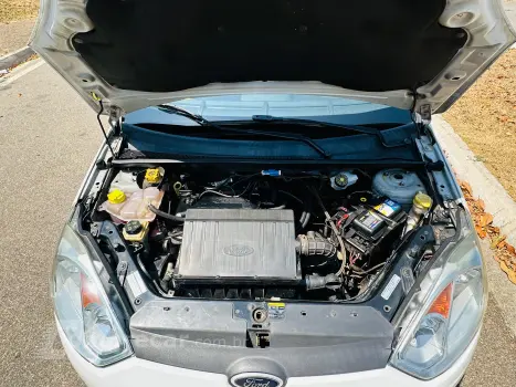 FIESTA 1.6 MPI Class Sedan 8V