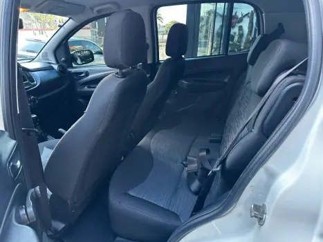 UNO ATTRACTIVE 1.0 Fire Flex 8V 5p