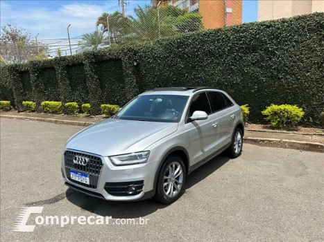 Audi Q3 2.0 TFSI Ambiente Quattro S Tronic 4 portas